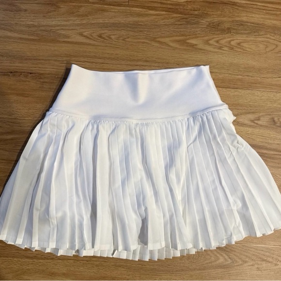 ALO Yoga Grand Slam Tennis Skirt - Picture 4 of 4